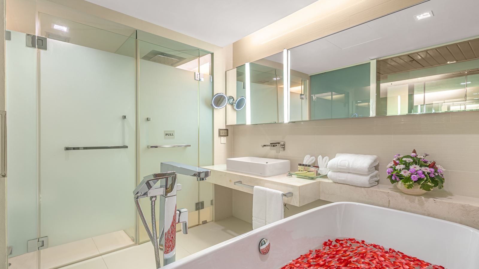rooms-grand-sea-view-plus