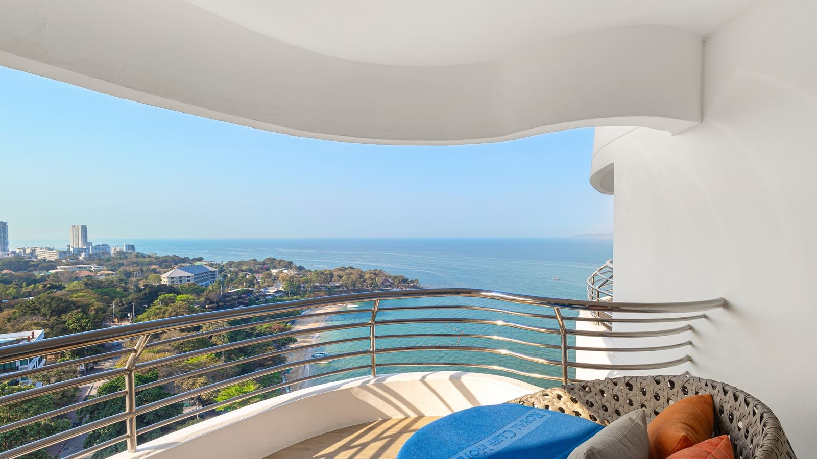rooms-grand-junior-suite