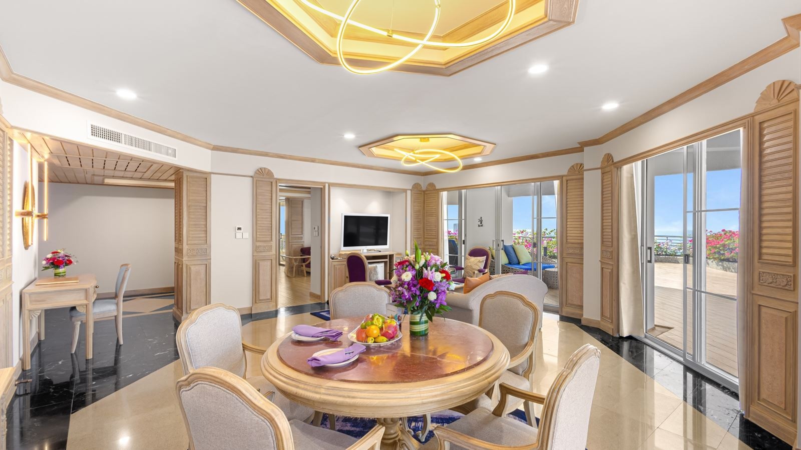rooms-royal-suite-two-bedroom