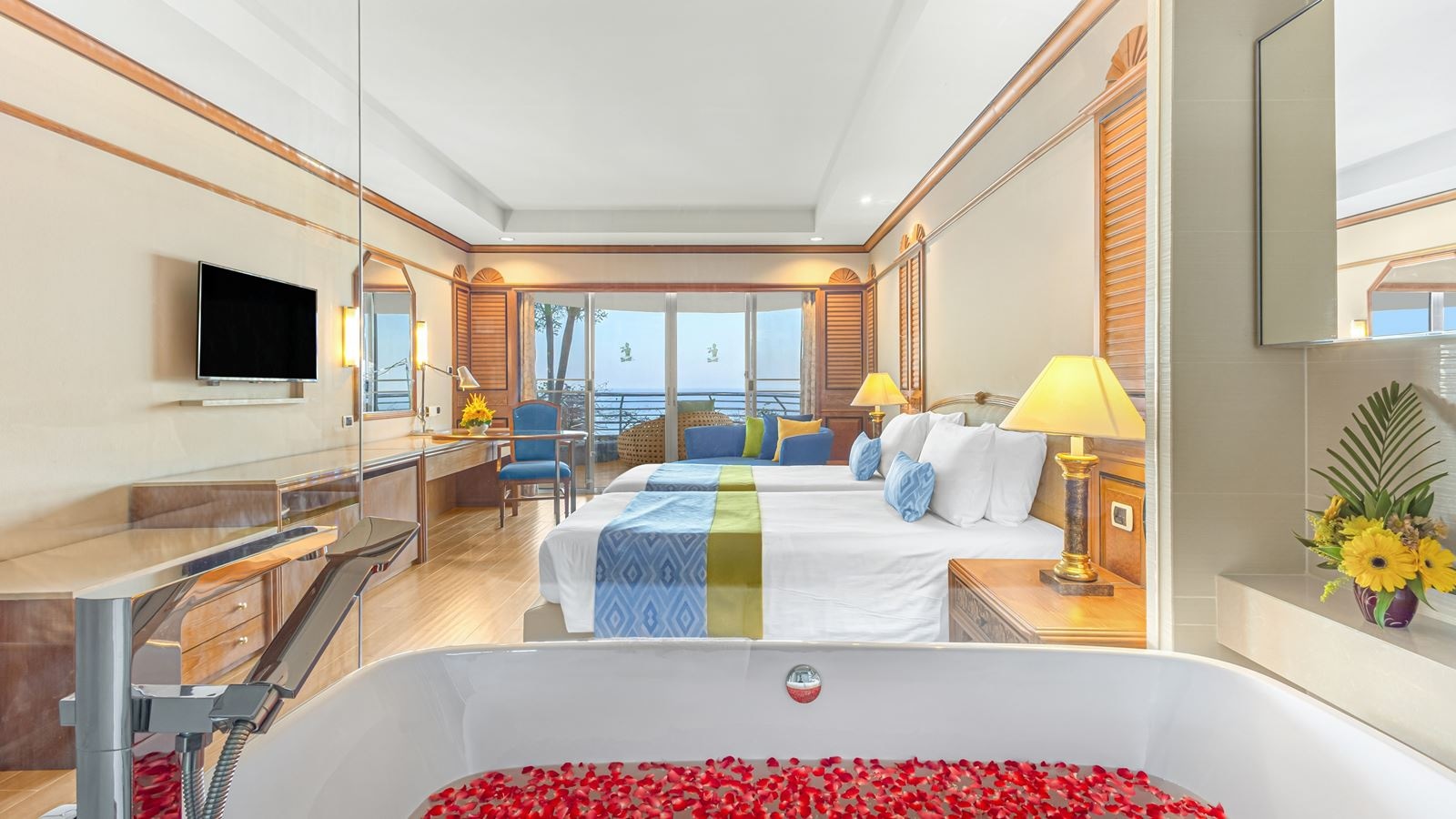 rooms-royal-suite-two-bedroom