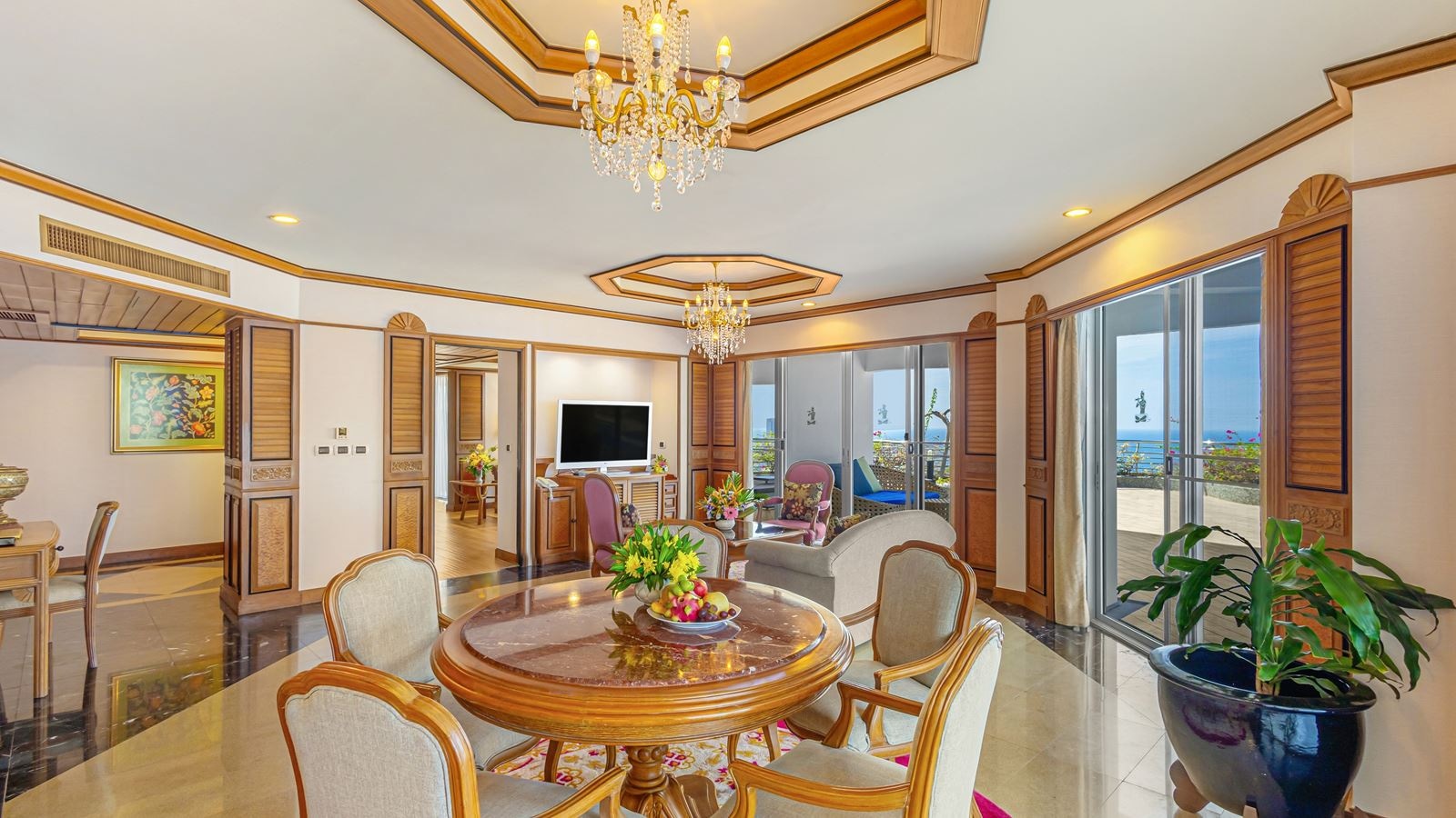 rooms-royal-suite-two-bedroom