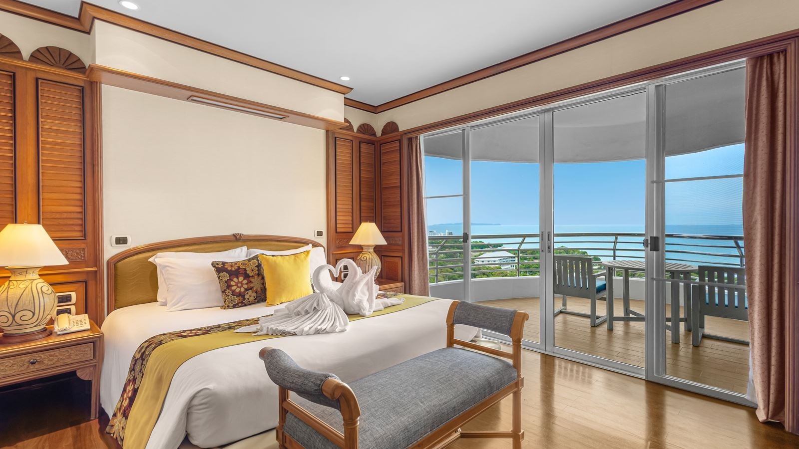 rooms-royal-suite-two-bedroom