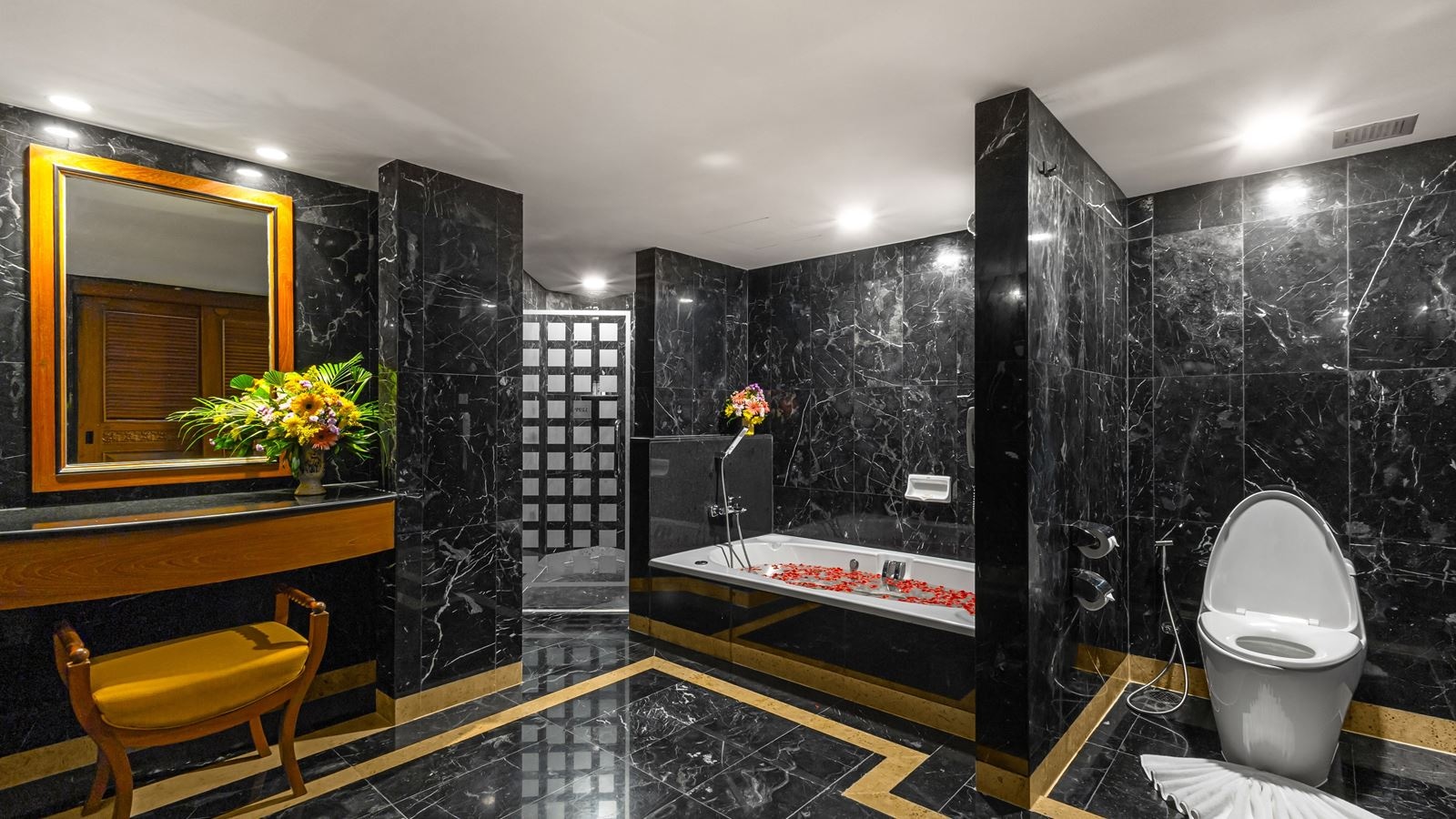 rooms-one-bedroom-heritage-regency-suite