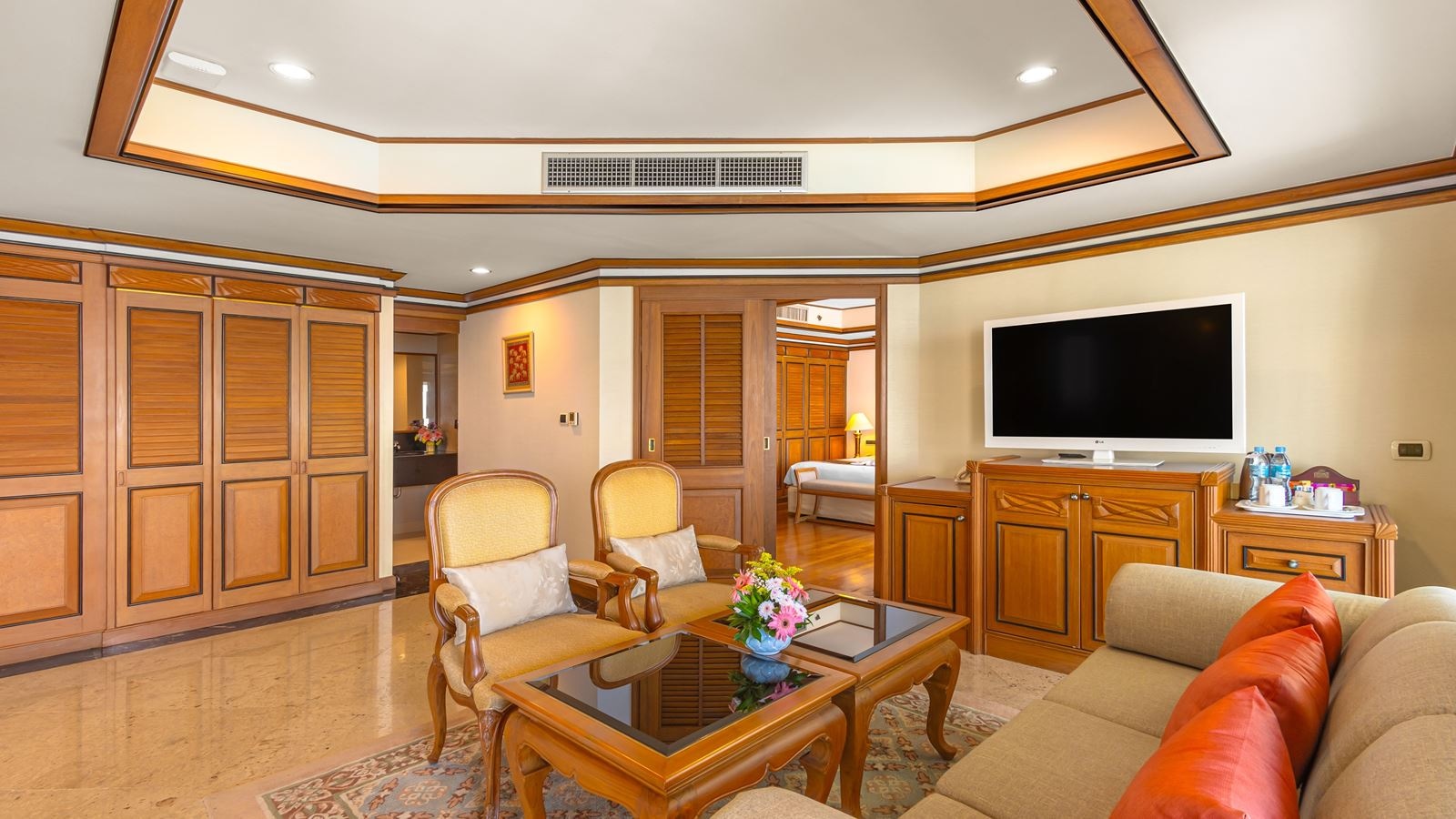 rooms-one-bedroom-heritage-regency-suite