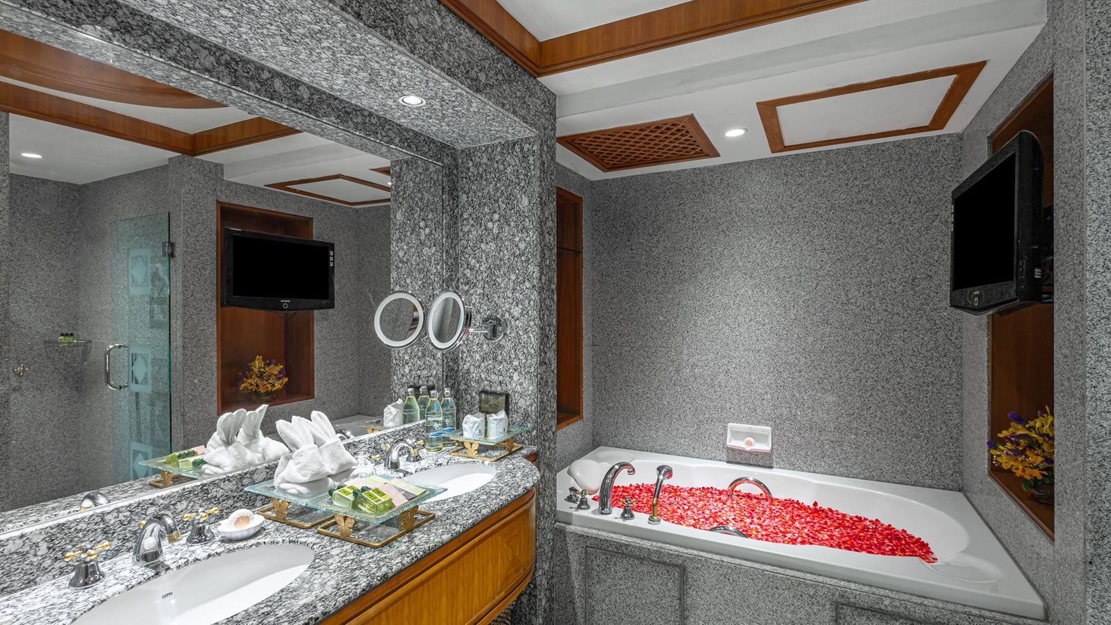 rooms-presidential-heritage-suite-and-beach-pavilion