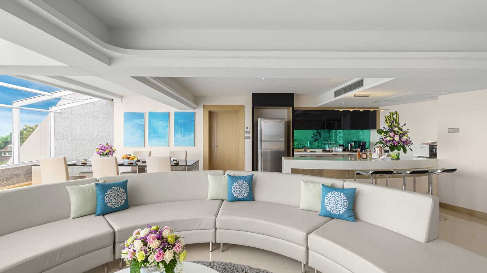 rooms-presidential-platinum-suite-and-beach-pavilion