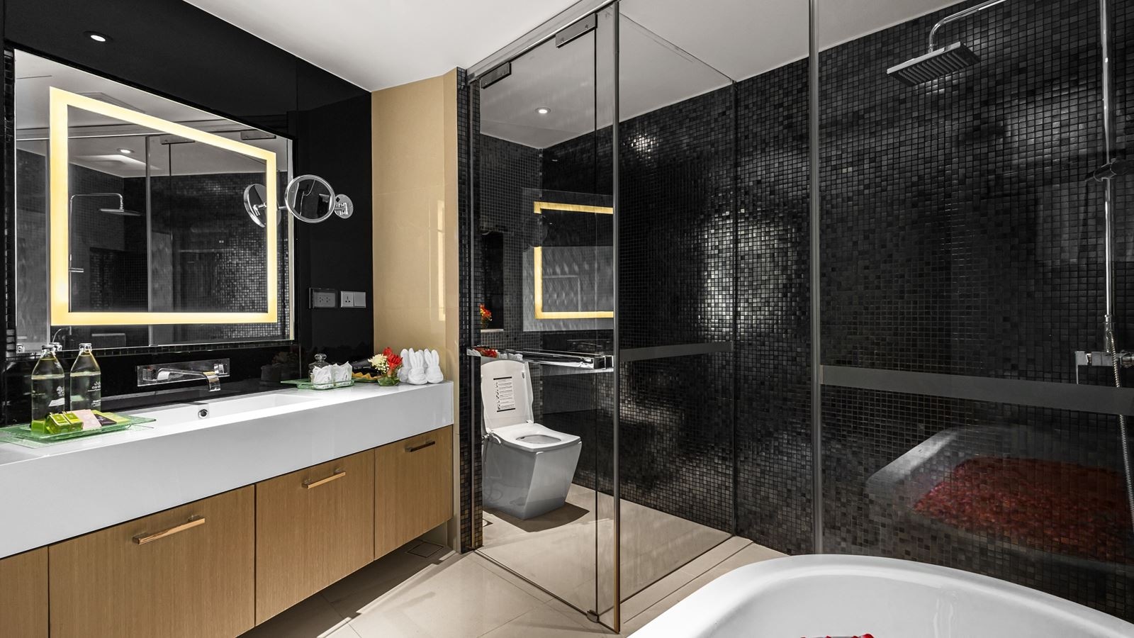 rooms-presidential-platinum-suite-and-beach-pavilion