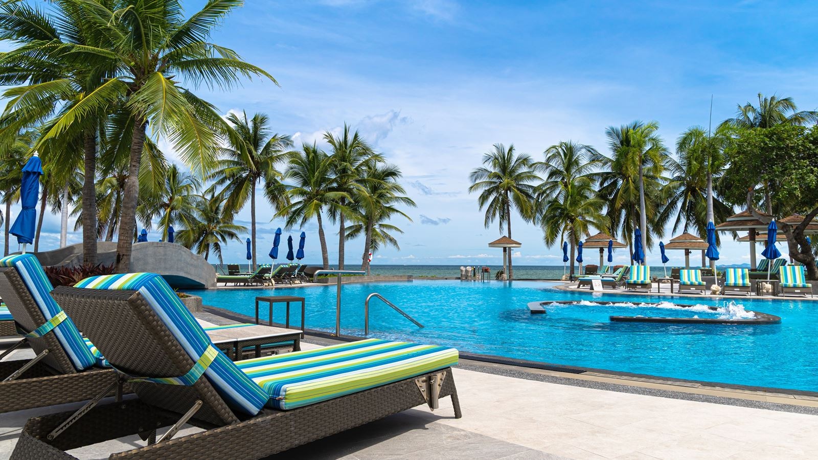 pools-outdoor-pool