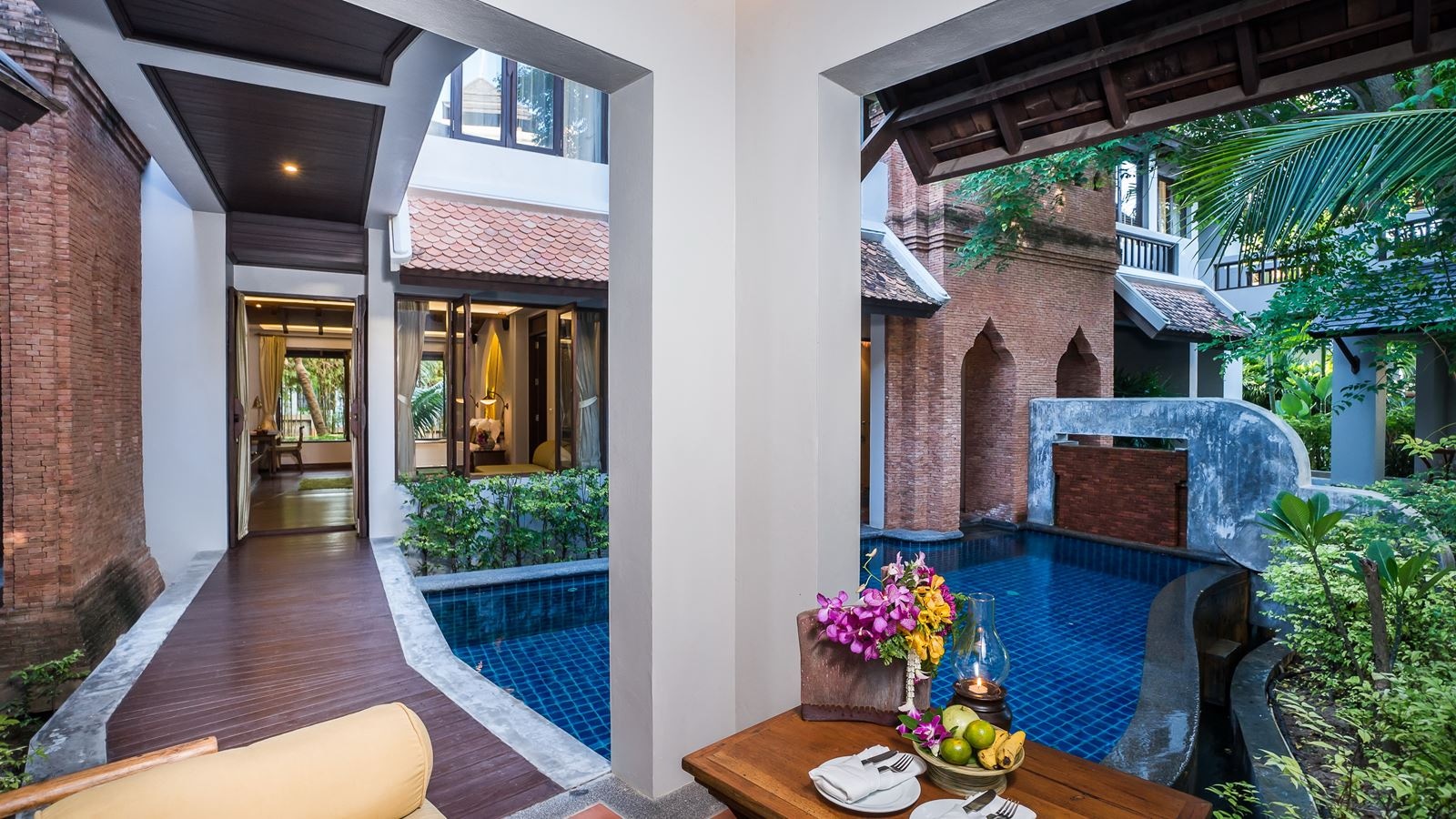 rooms-pool-suite-garden-view