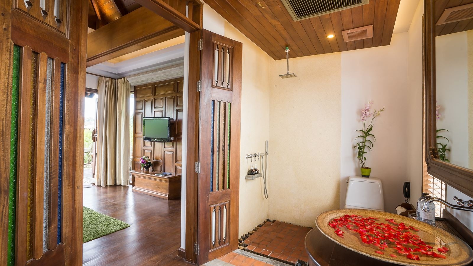 rooms-pool-villa-garden-view