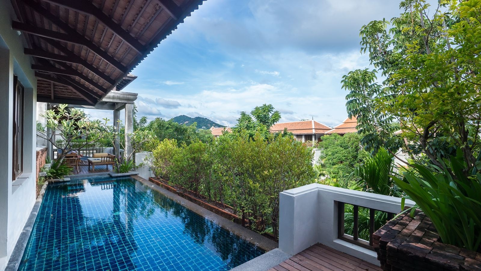 rooms-family-pool-villa-garden-view