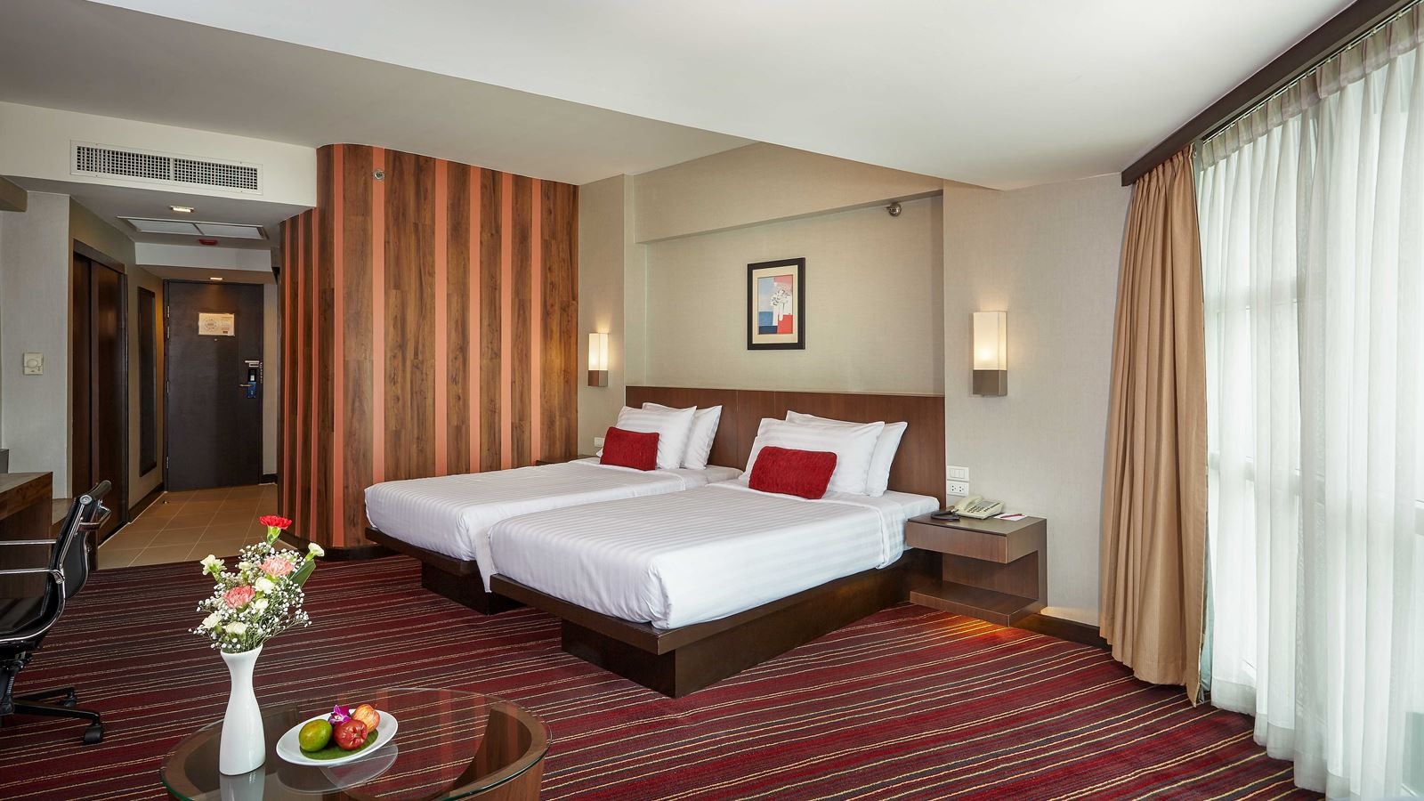 rooms-deluxe-room-tower-wing