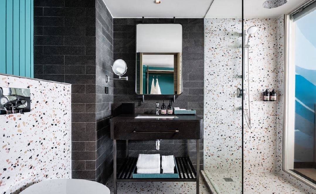 rooms-stylish-sunkissed