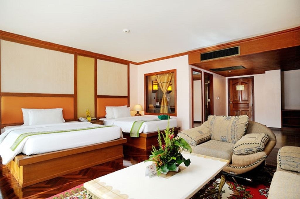 rooms-junior-suite-room