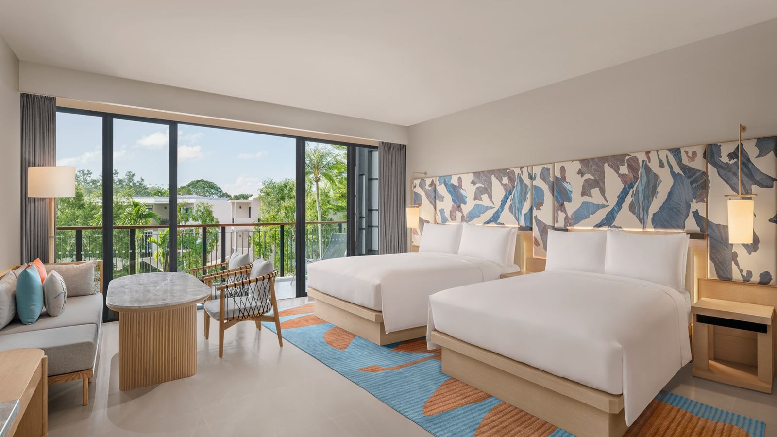 rooms-family-suite-2-queen-bed-garden-view