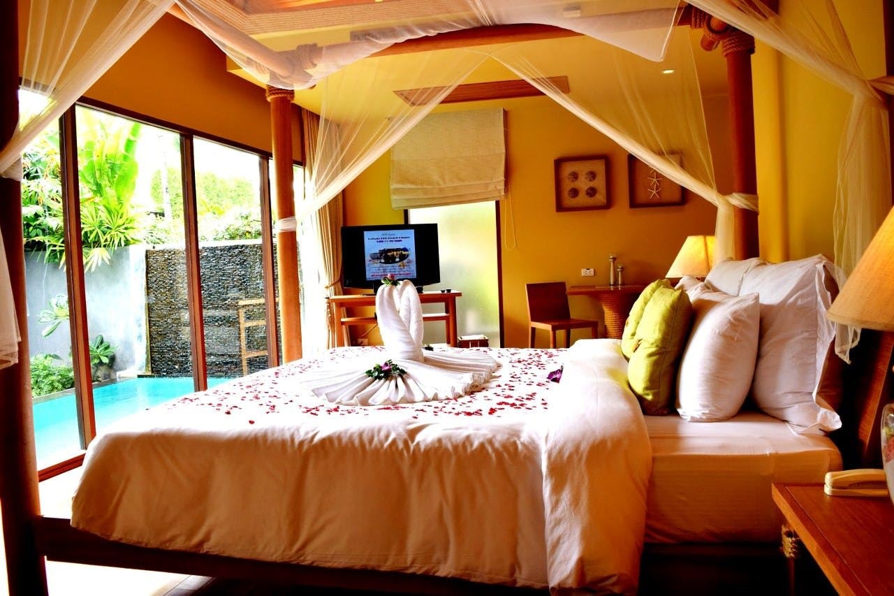 rooms-pool-villa