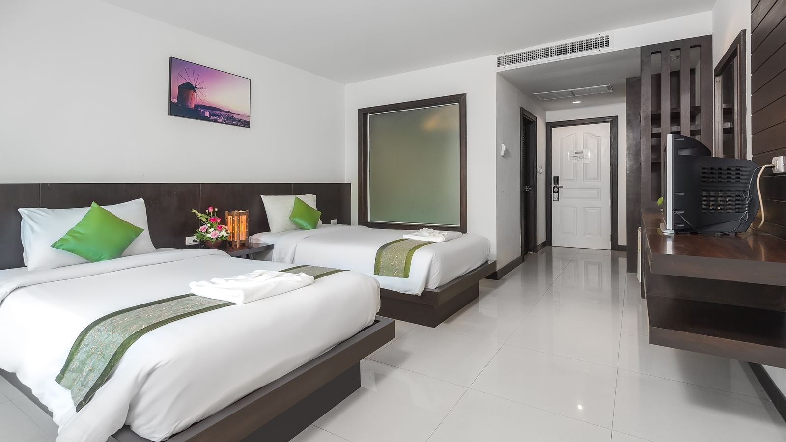 rooms-superior-room