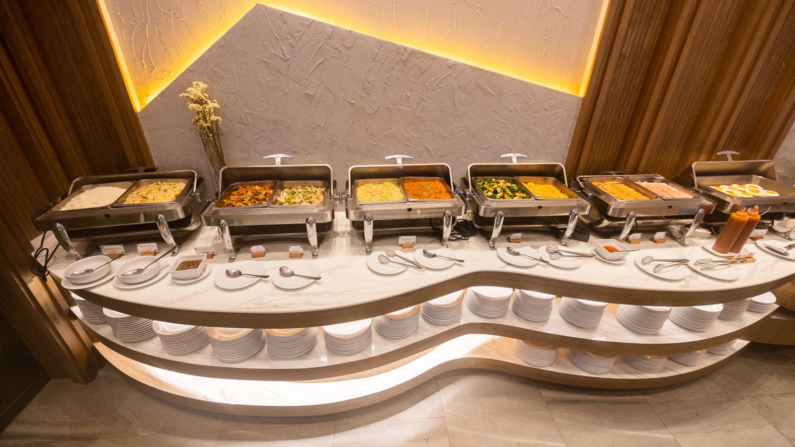 restaurants-restaurant