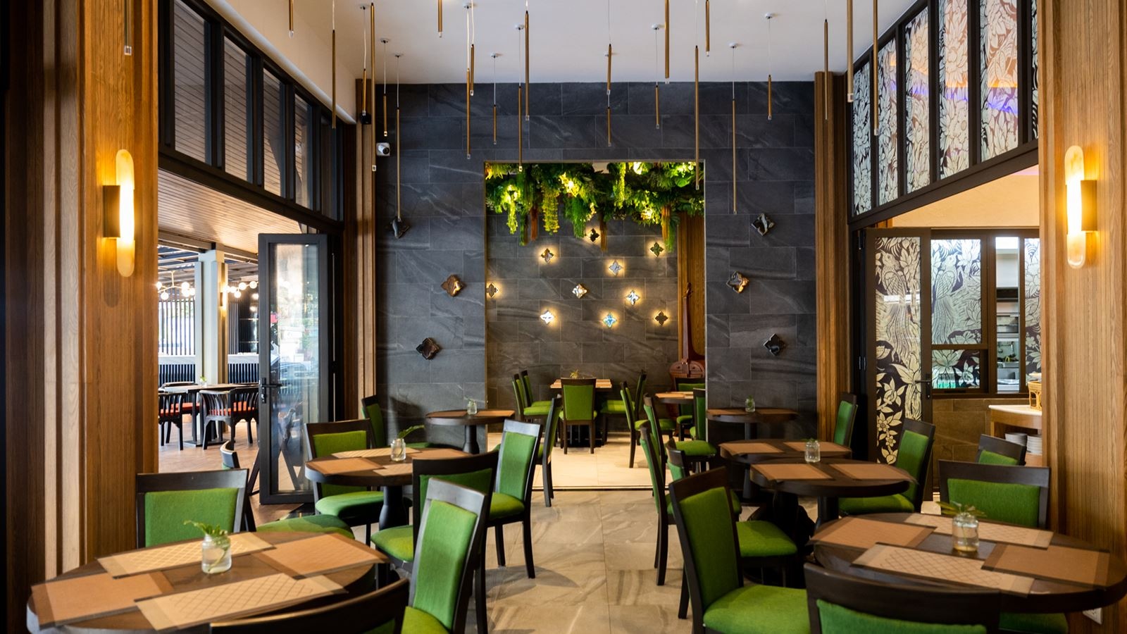 restaurants-restaurant