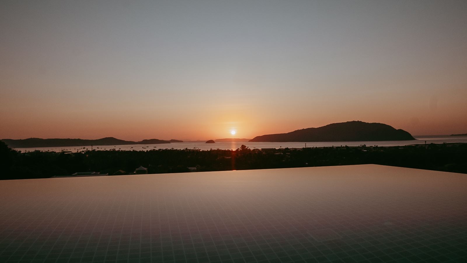 rooms-deluxe-sea-view