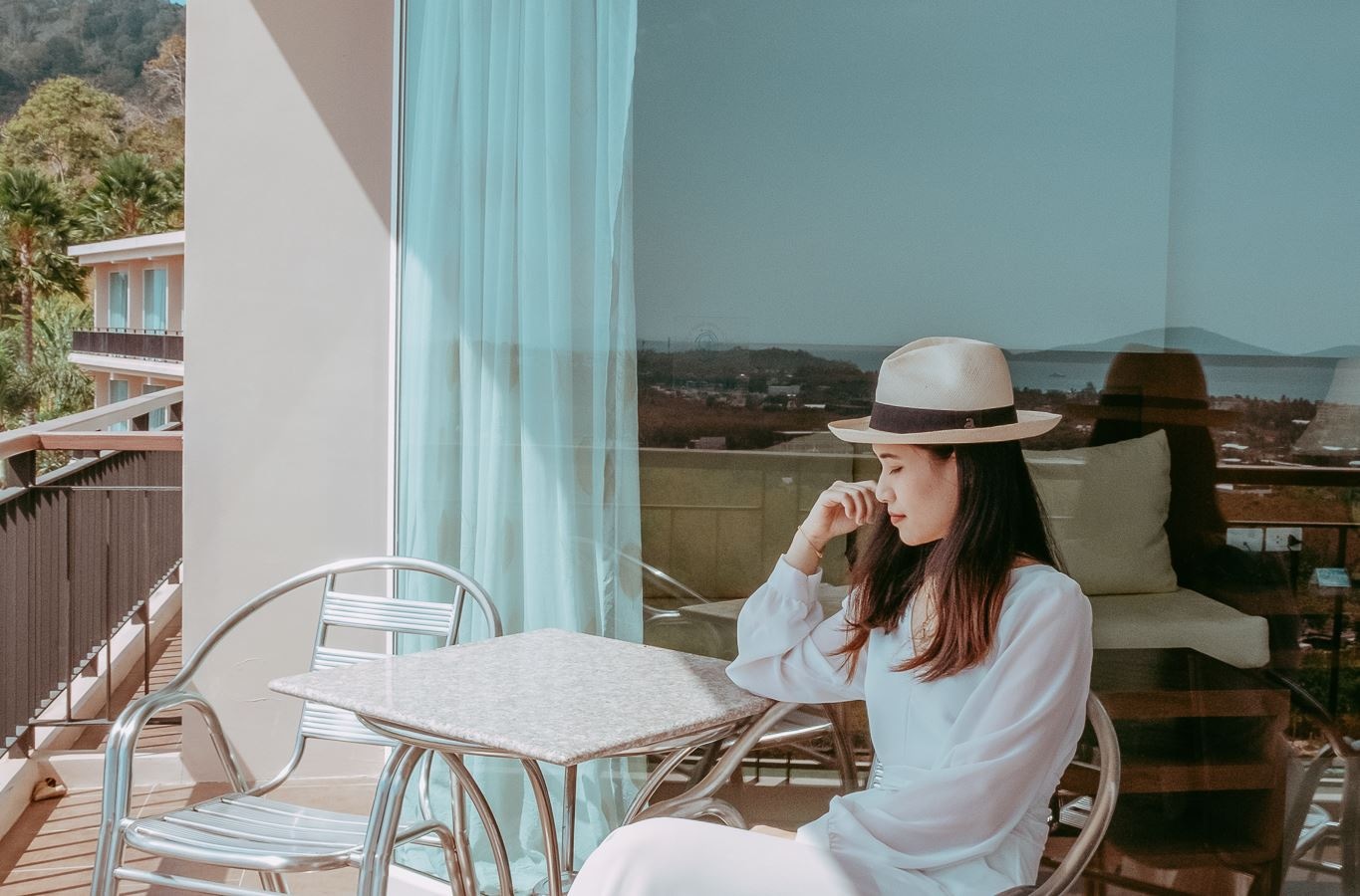 rooms-deluxe-sea-view