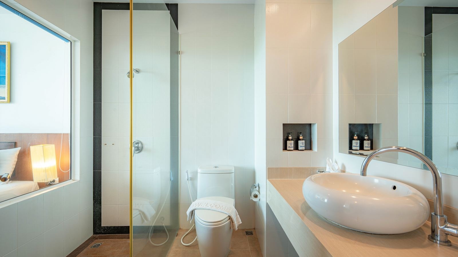 rooms-deluxe-sea-view