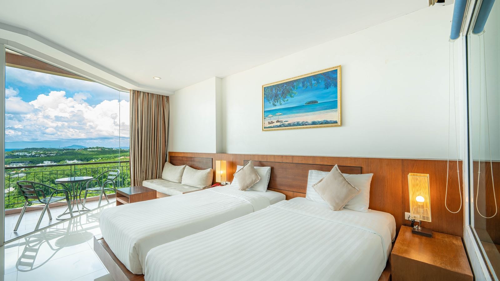 rooms-grand-deluxe-seaview