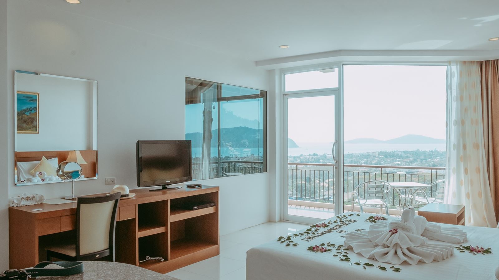 rooms-jacuzzi-suite-sea-view