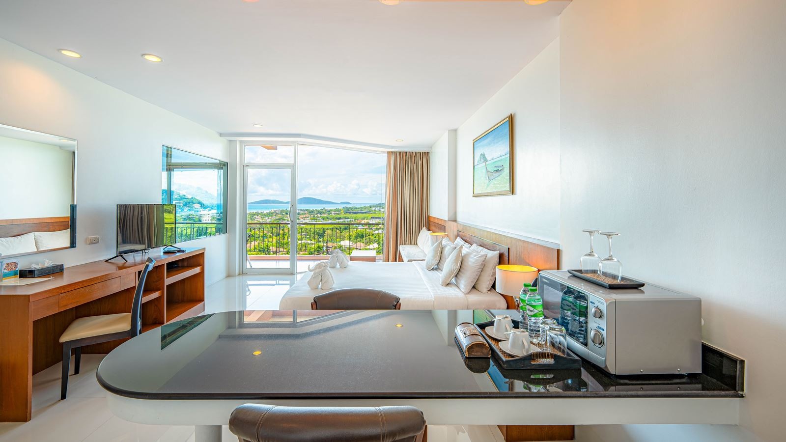 rooms-jacuzzi-suite-sea-view