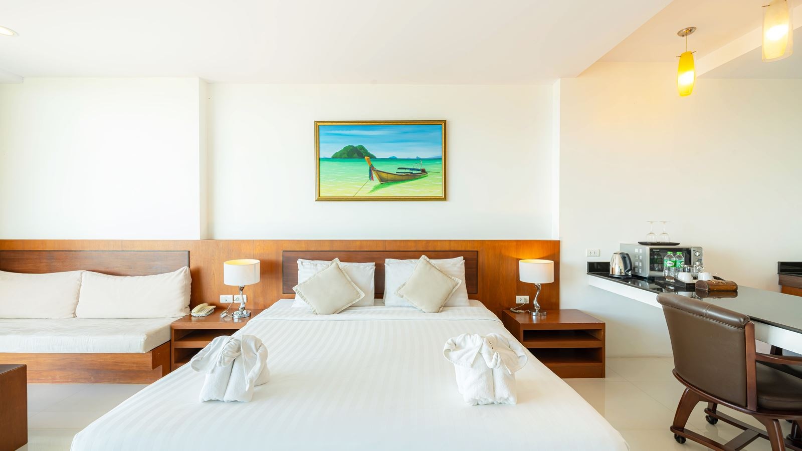 rooms-jacuzzi-suite-sea-view