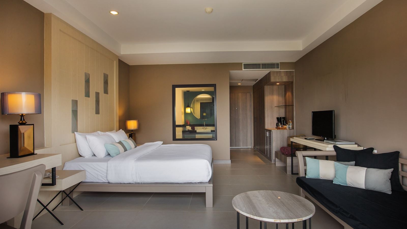 rooms-deluxe-room