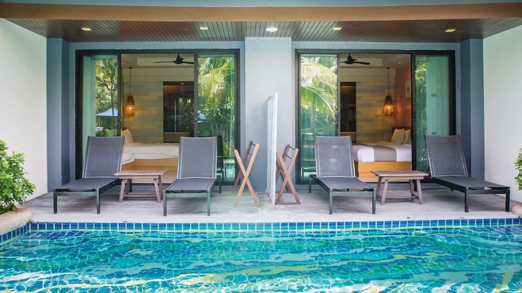 rooms-family-pool-access-room