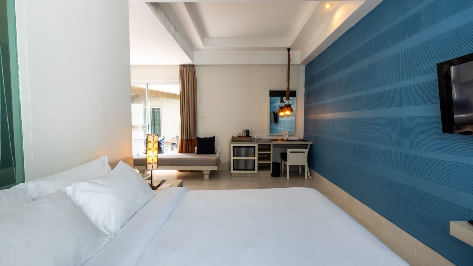 rooms-pool-access-mini-suite