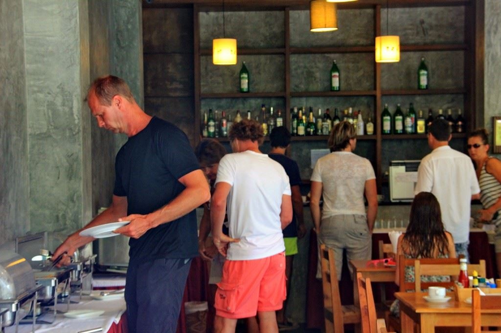 restaurants-kata-lucy-villa