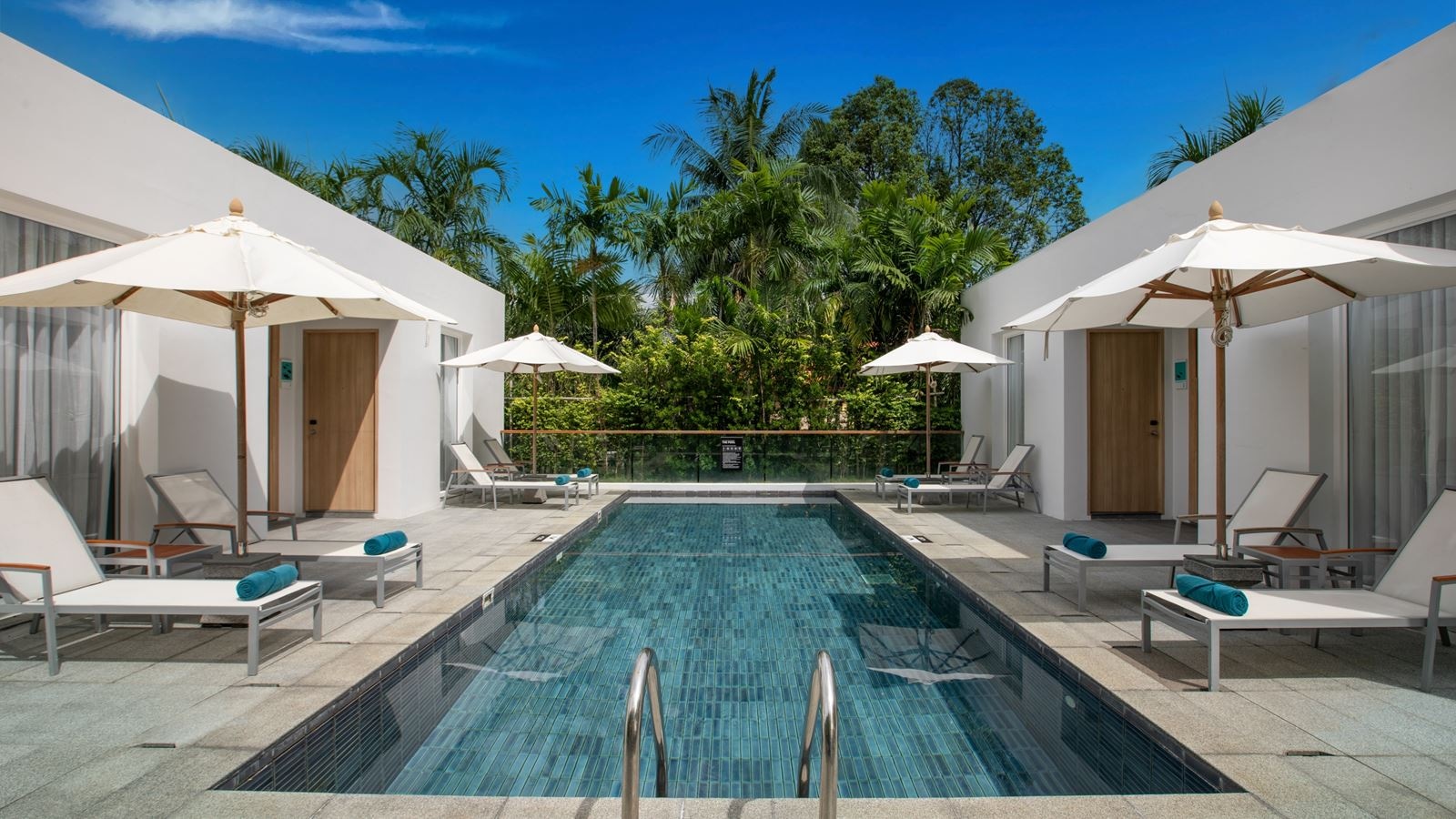 rooms-atrium-pool-villa