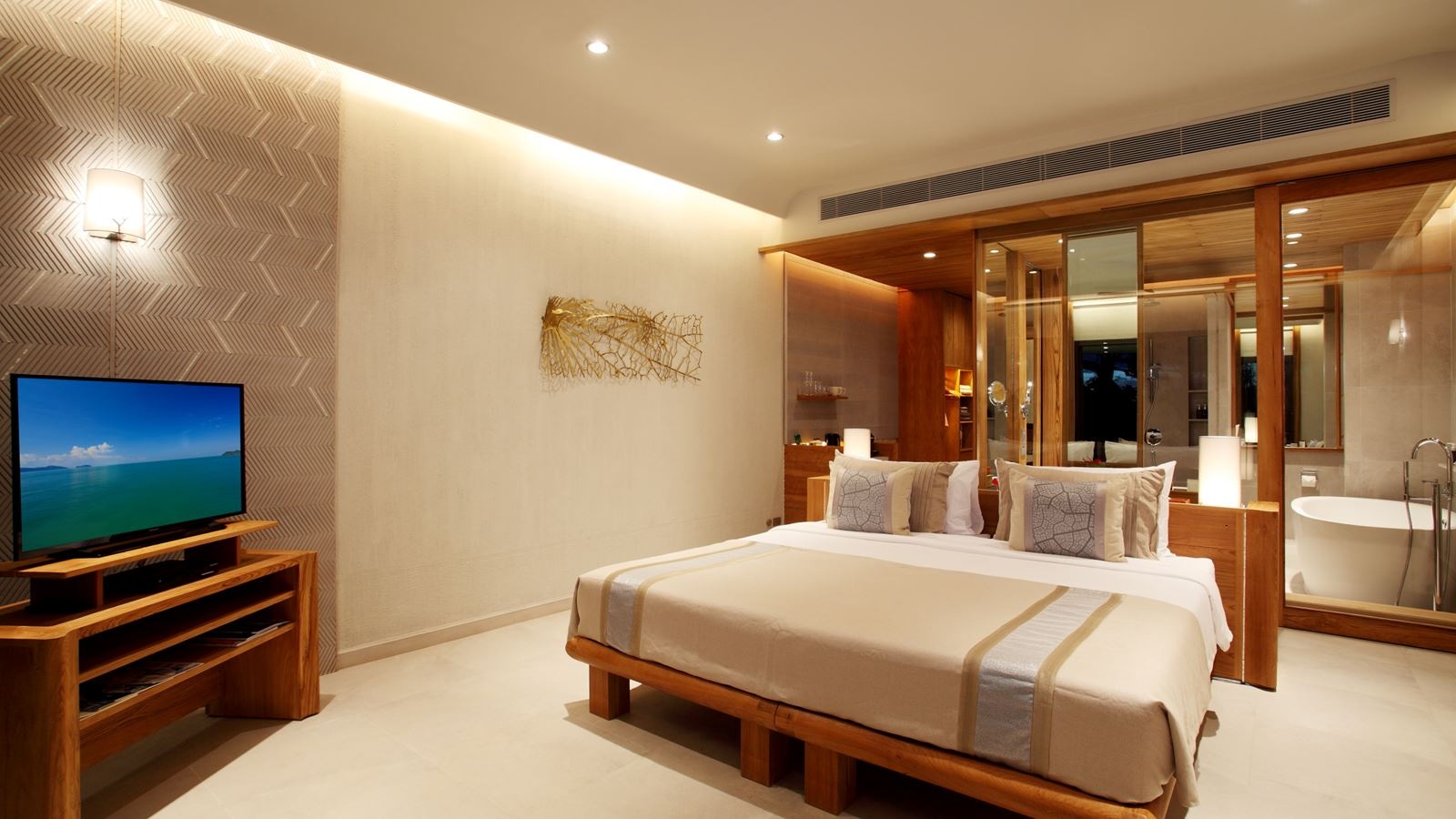 rooms-ocean-view-pool-suite-west