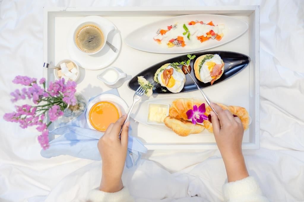 restaurants-the-living-room