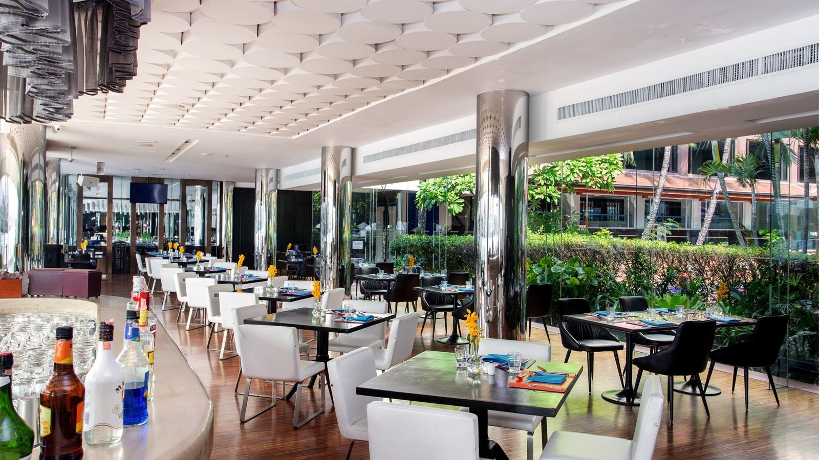 restaurants-the-wave-restaurant