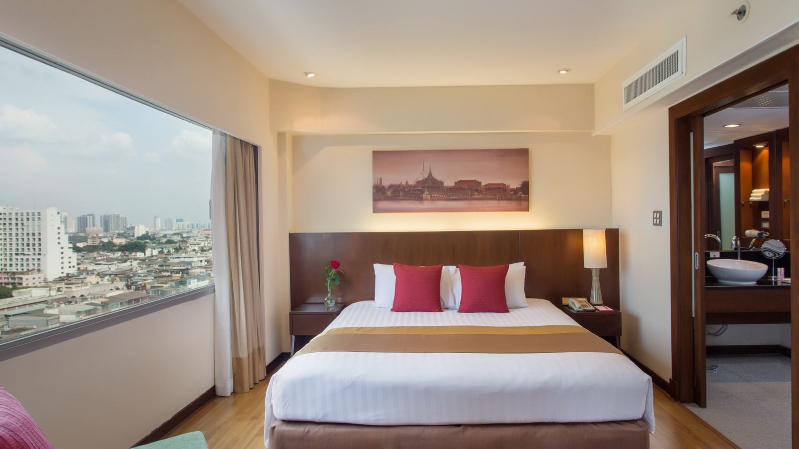 rooms-executive-plaza-suite-citiview