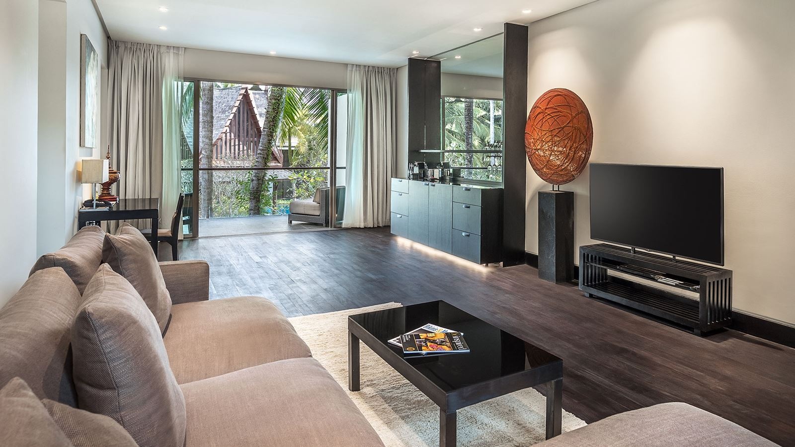 rooms-1-bedroom-lagoon-suite