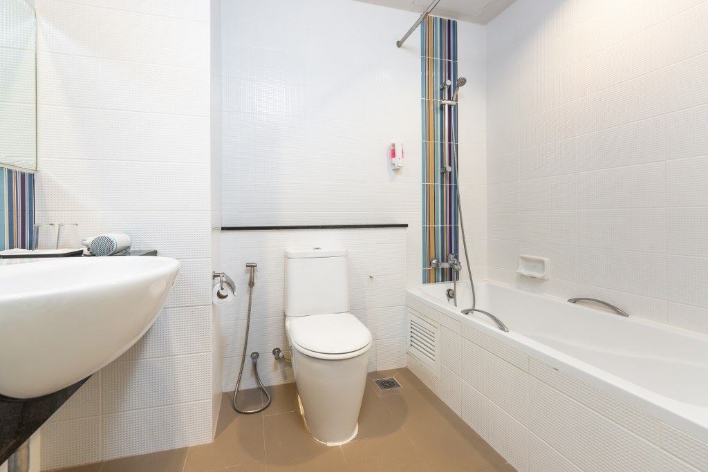 rooms-deluxe-family-pool-view-room