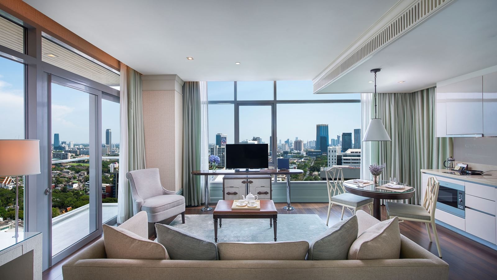 rooms-one-bedroom-suite-corner