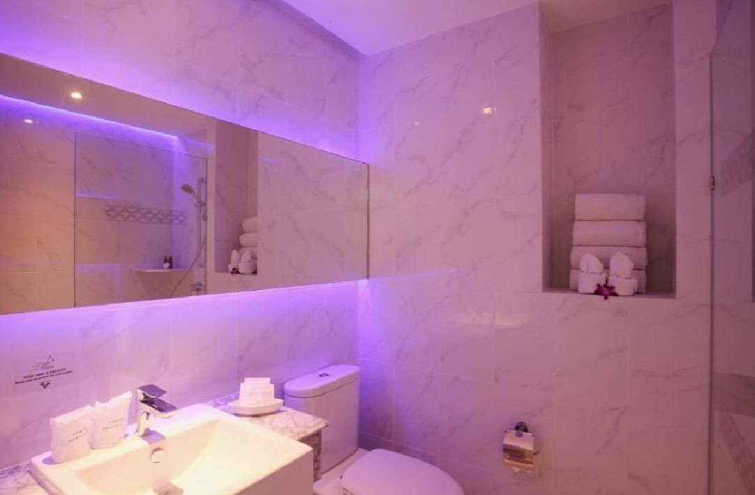 rooms-deluxe-room