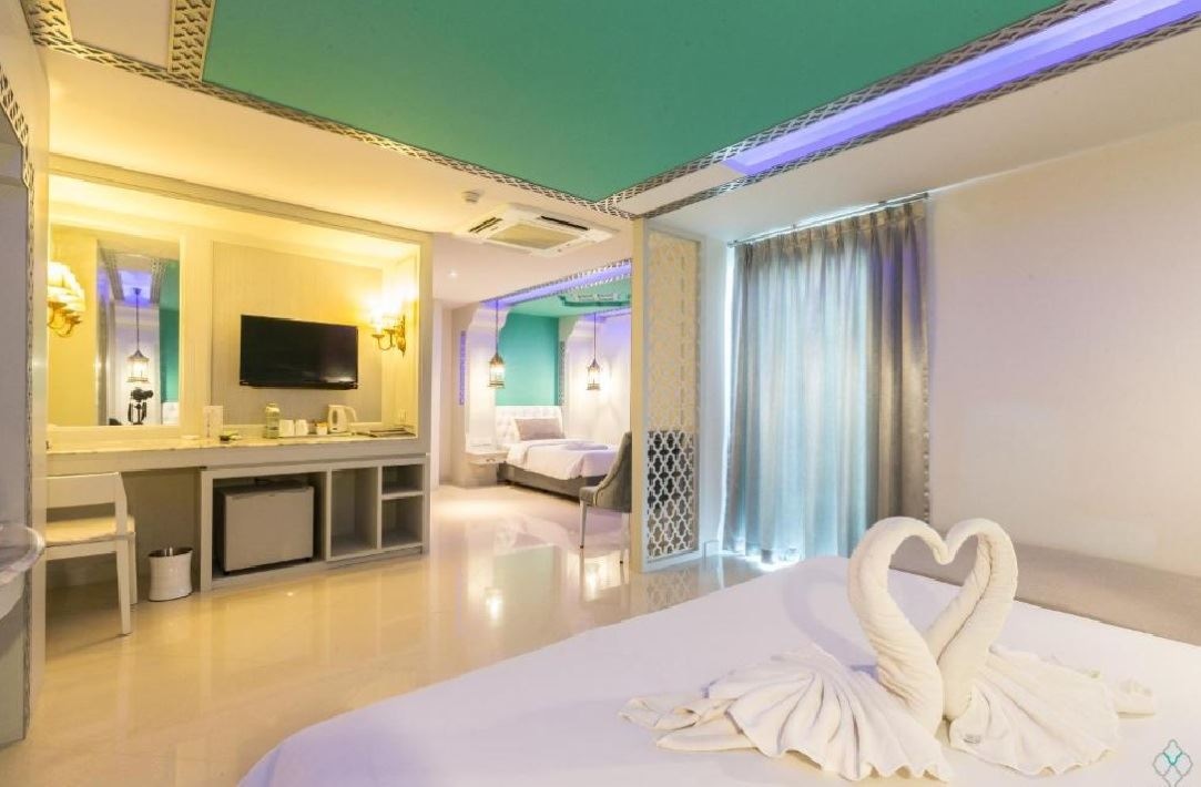 rooms-family-room