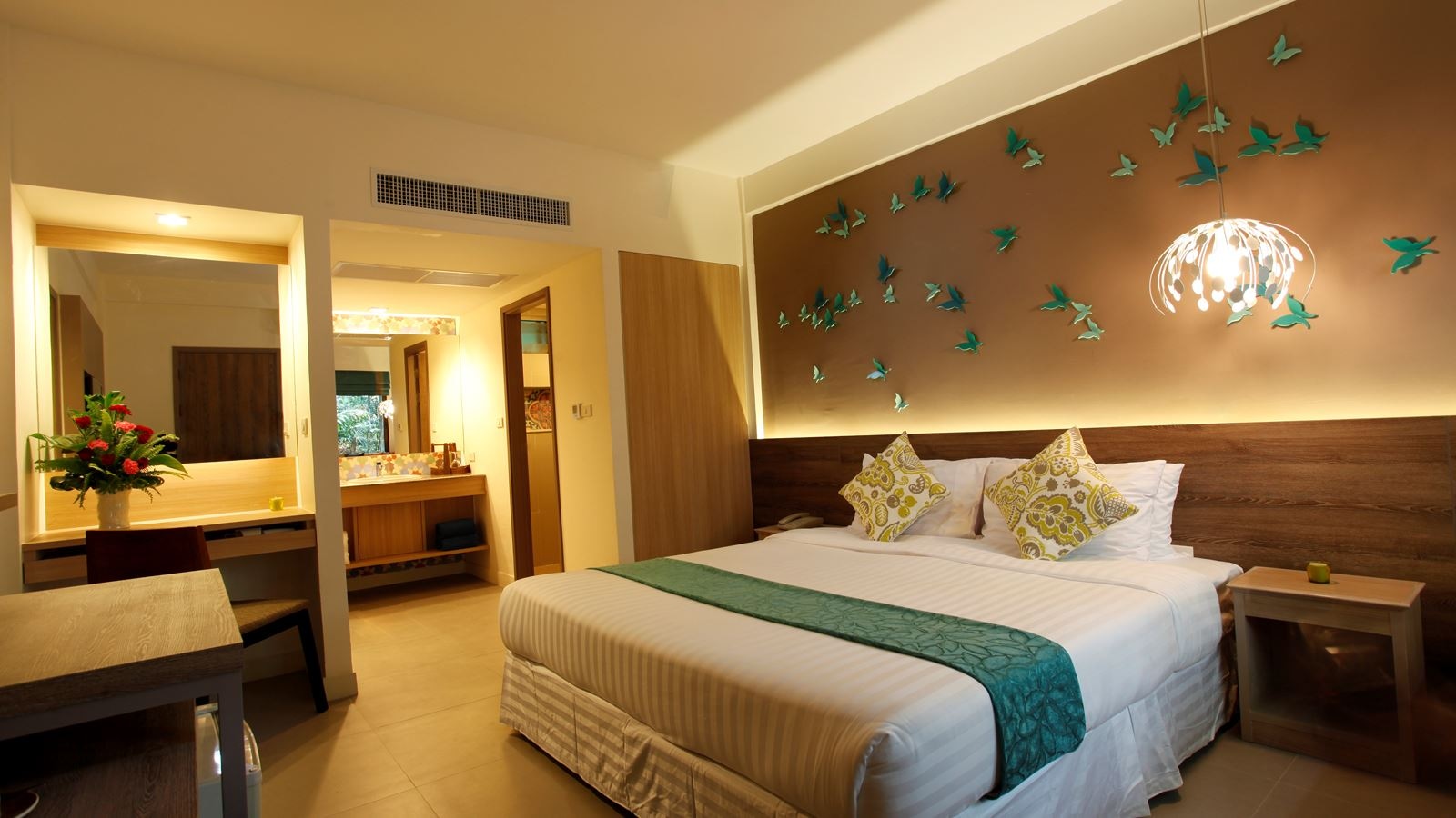 rooms-oasis-deluxe-room-ground-floor