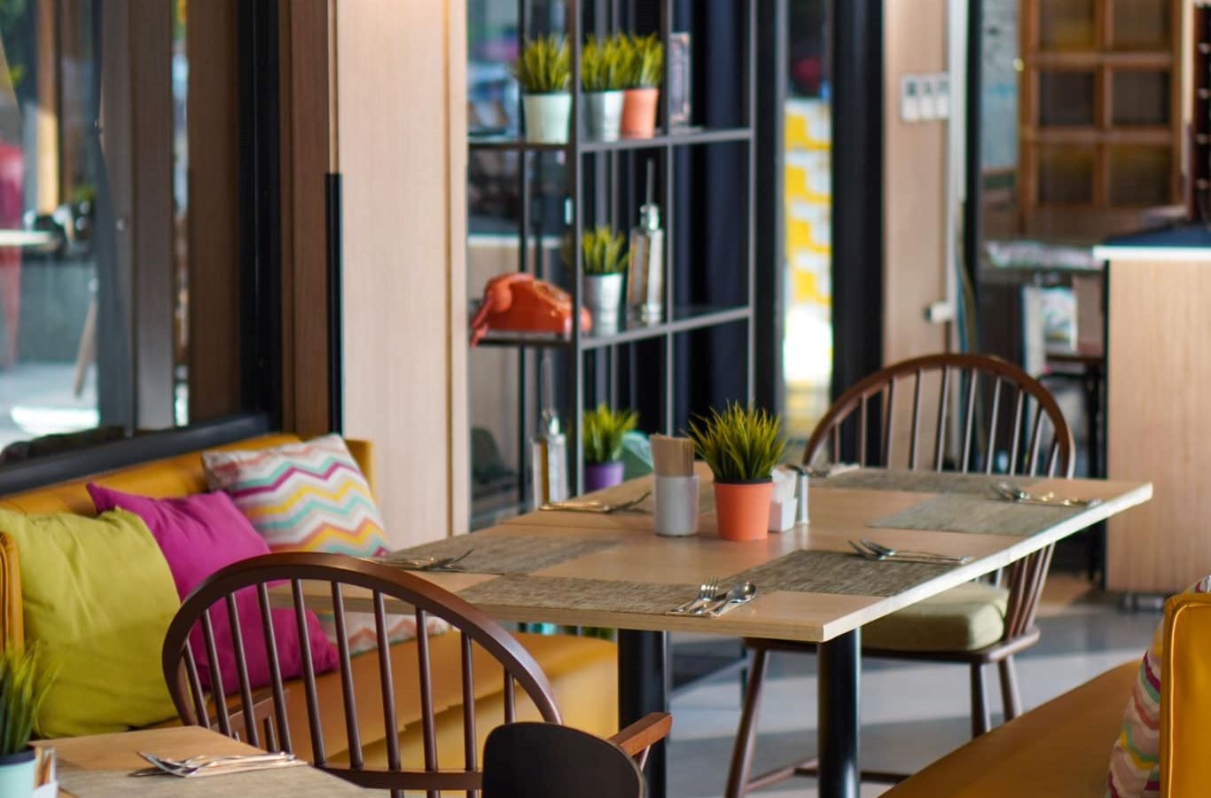 restaurants-rhyme-cafe