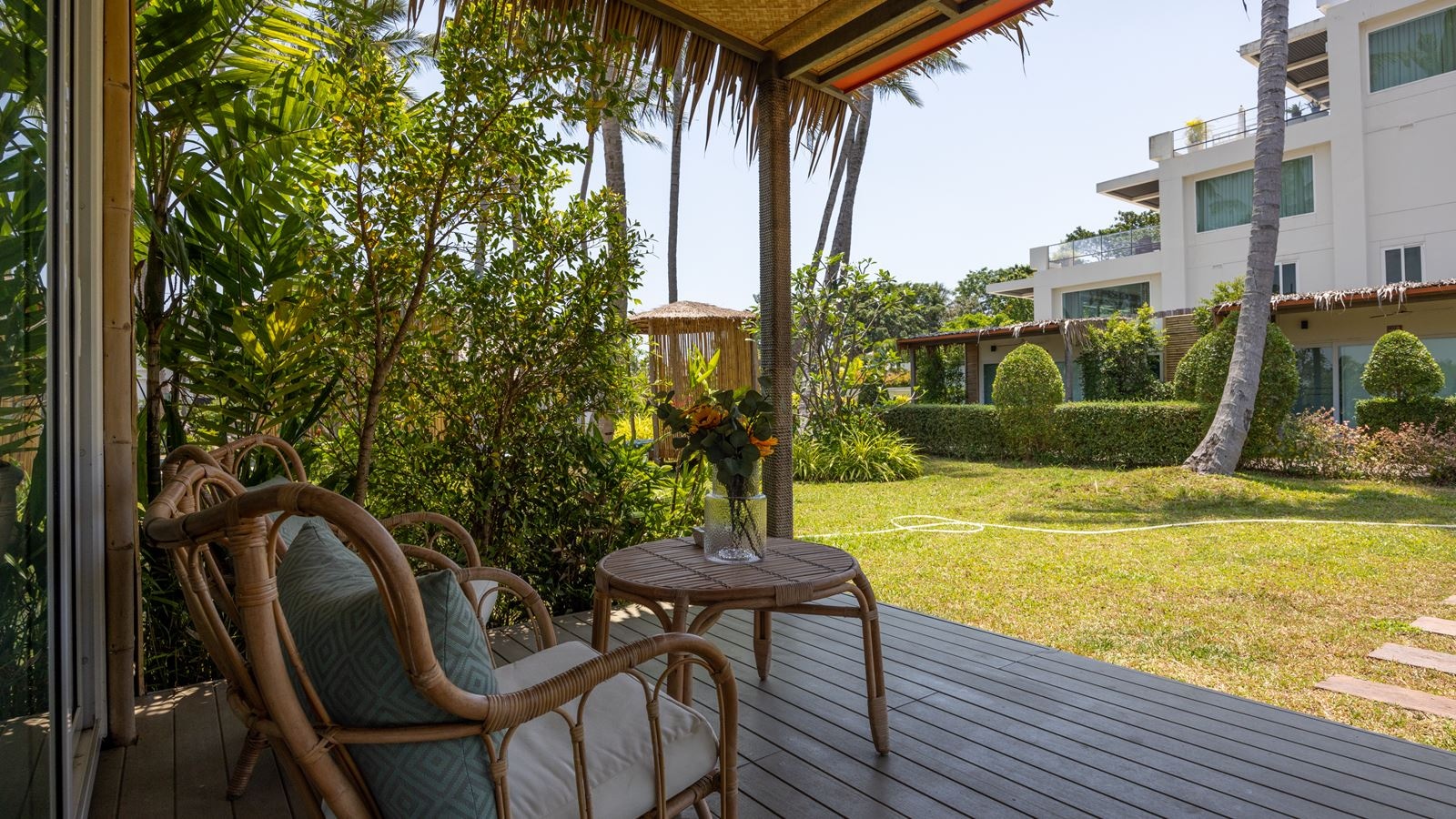 rooms-cabana-garden-terrace