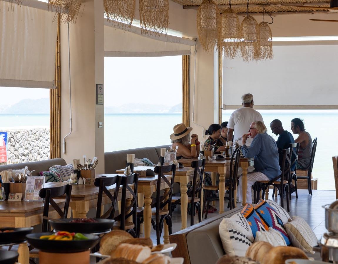 restaurants-howm-restaurant-and-bar