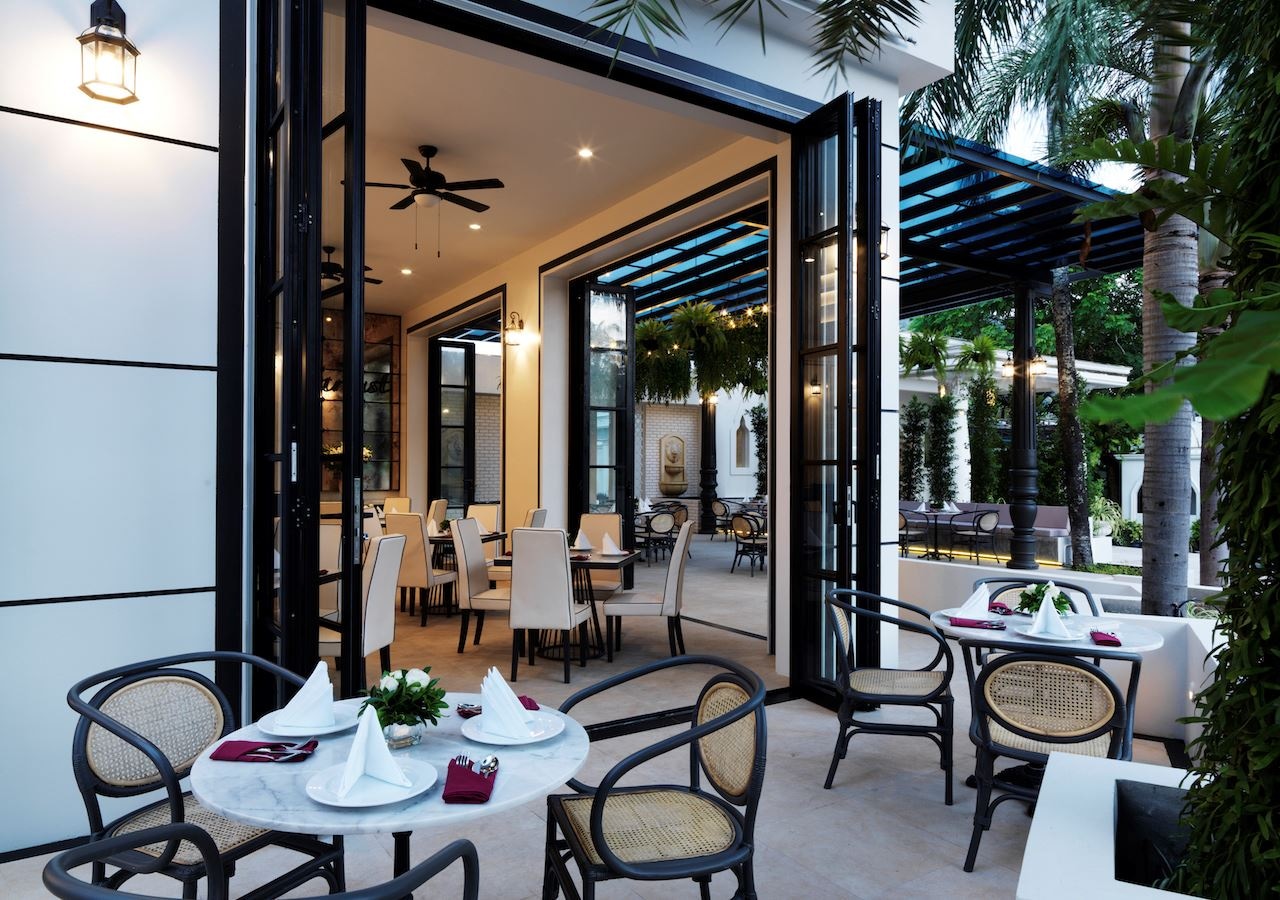 restaurants-stardust-restaurant