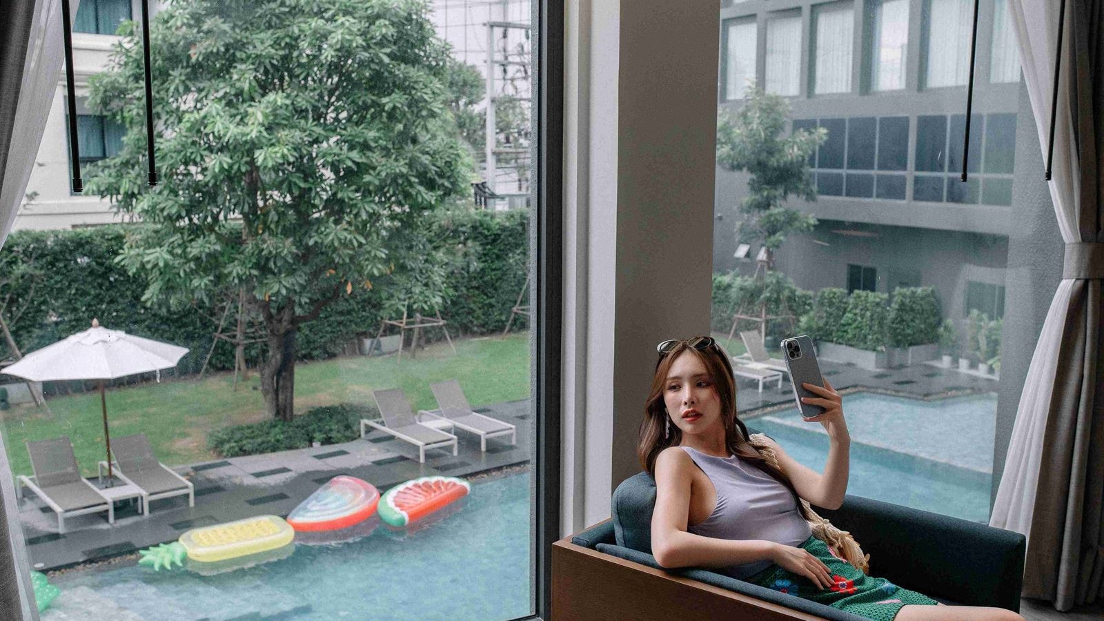 rooms-deluxe-pool-view-twin-bed